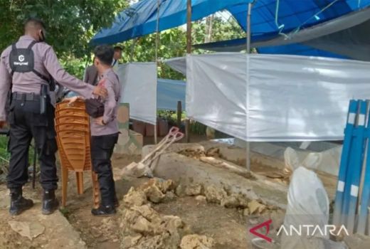Makam Amis, Warga Muna Meninggal di Kantor Polisi Dibongkar - GenPI.co SULTRA