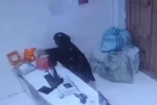 Wanita Berhijab Ini Kelakuannya Bejat, Lihat Aksinya Bikin Geram - GenPI.co SULTRA