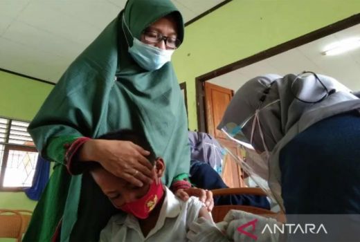 Pelan Tapi Pasti, Vaksinasi Anak di Kendari Terus Bertambah - GenPI.co SULTRA
