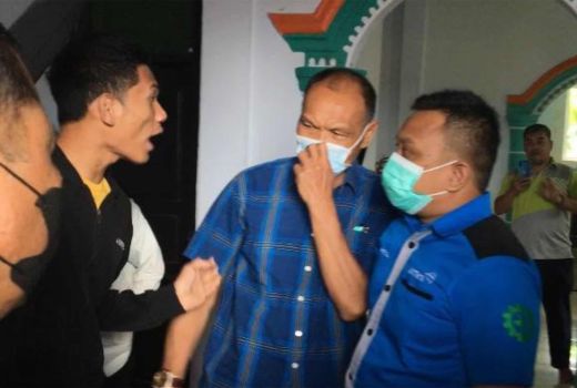 Mahasiswa Duduki Kantor PT Antam Kendari, Minta Beasiswa - GenPI.co SULTRA