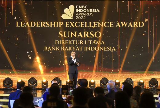 Dirut BRI Sunarso Raih Penghargaan Leadership Excellence Award - GenPI.co SULTRA