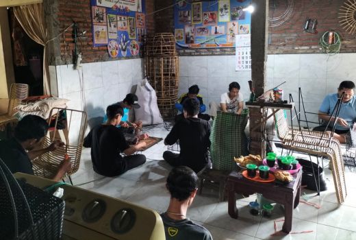Dibantu BRI, Misriwati Sukses Bangkitkan Usaha Anyaman Rotan - GenPI.co SULTRA