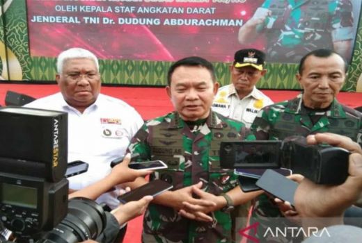 KASAD Jenderal Dudung Beri Toleransi Putra Putri Sultra Daftar Taruna TNI AD, Mantap! - GenPI.co SULTRA