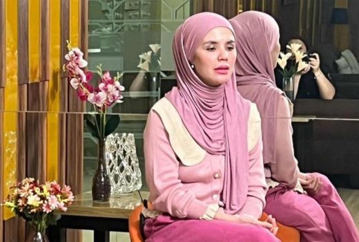 Ceraikan Indra Bekti, Aldilla Jelita Tak Khawatir Mulut Warganet - GenPI.co SULTRA