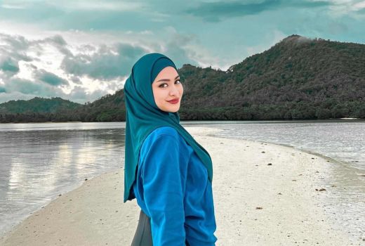 Nathalie Holscher: Aku Masih Janda - GenPI.co SULTRA