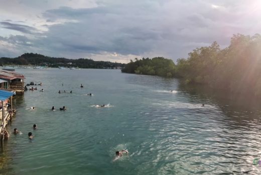Kali Biru Kendari, Rekomendasi Wisata Air Paling Hits di Sultra - GenPI.co SULTRA