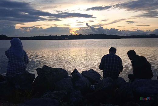 Pintu 2 Masjid Al Alam, Spot Nongkrong Baru dan Hits di Kendari - GenPI.co SULTRA