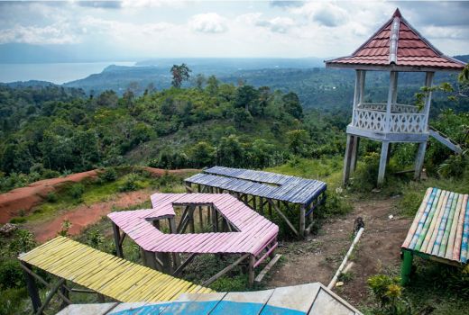 Berwisata ke Puncak Bersemi OKU Selatan yang Asrinya Kebangetan - GenPI.co SUMSEL