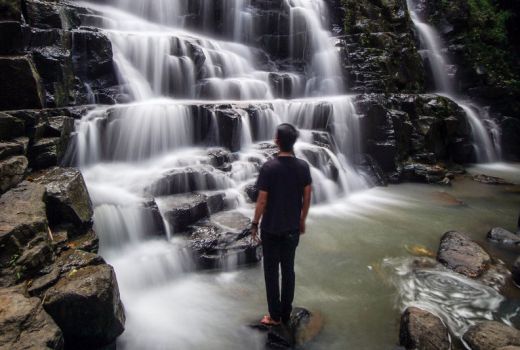 Air Terjun Buluh, Wisata Alam di Lahat yang Seksi Habis - GenPI.co SUMSEL