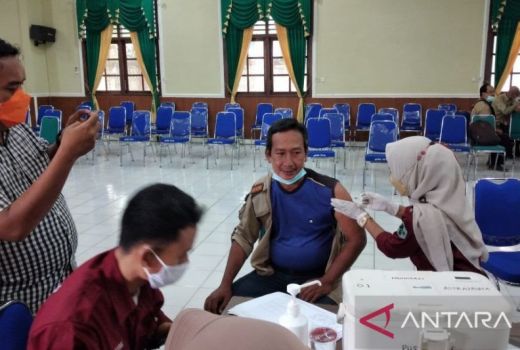 Ramadan, Antusias Masyarakat OKU Ikut Vaksinasi Penguat Meningkat - GenPI.co SUMSEL