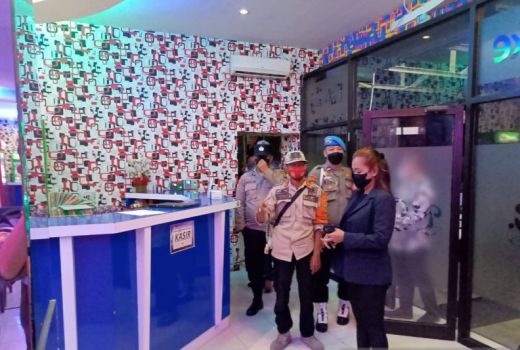 Jelang Idulfitri, Tim Gabungan OKU Gencarkan Razia Pekat - GenPI.co SUMSEL