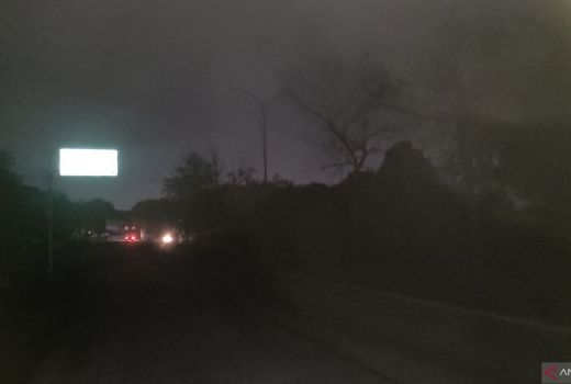 Sejumlah Lampu Penerangan Jalan di Palembang Mati, Kata Wali Kota - GenPI.co SUMSEL