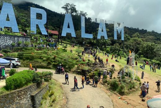 Polres Pagar Alam Perketat Pengamanan Objek Wisata Selama Lebaran - GenPI.co SUMSEL