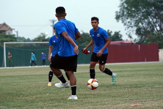 Chef de Mission Turun Tangan Sampaikan Keluhan Shin Tae-yong - GenPI.co SUMSEL