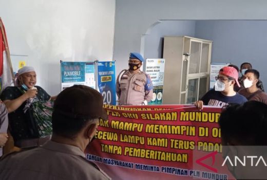 10.000 Pelanggan PLN Baturaja Menunggak Listrik Hingga Rp2 Miliar - GenPI.co SUMSEL