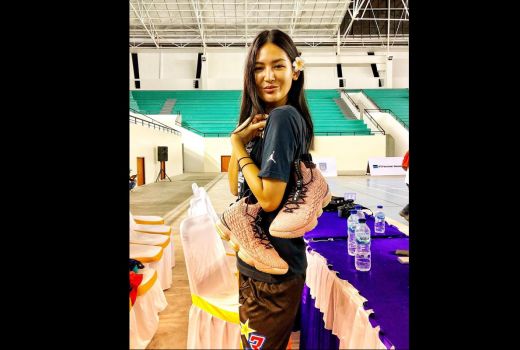 Bidadari Palembang Cantik Banget, Jago Mendribel Bola Basket - GenPI.co SUMSEL