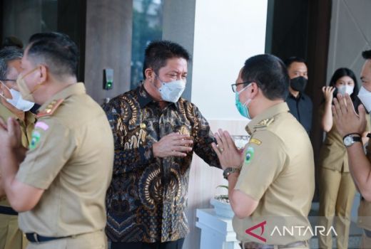 Gubernur HD Beri Saran Pemerintah Pusat Soal WFA, Isinya Menohok! - GenPI.co SUMSEL