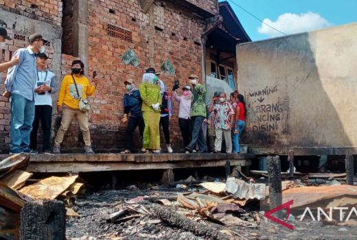 Anak Korban Kebakaran di Palembang Dapat Perlengkapan Sekolah - GenPI.co SUMSEL