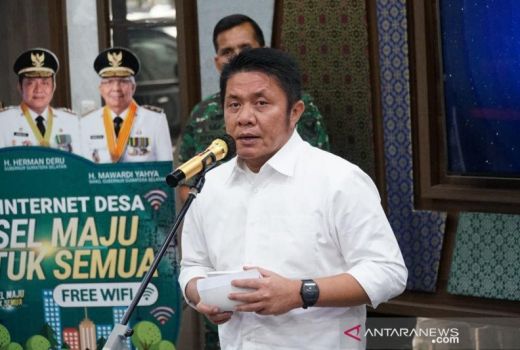 Profil Herman Deru: Gubernur Sumsel yang Gemar Turun ke Lapangan - GenPI.co SUMSEL