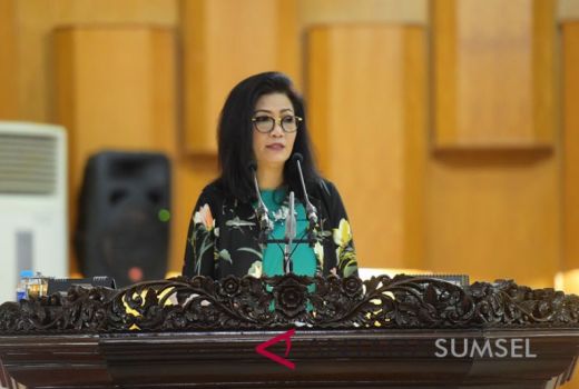 Profil R.A. Anita Noeringhati: Ketua DPRD Sumsel Wanita Pertama - GenPI.co SUMSEL