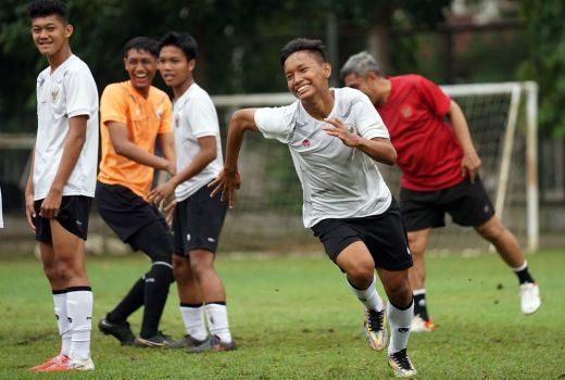 Bima Sakti Terapkan Aturan Ketat ke Timnas U-16, Ada Sanksi Denda - GenPI.co SUMSEL