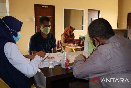 171 Calon Kades di OKU Dites Urine, Polisi Beber Hasilnya - GenPI.co SUMSEL