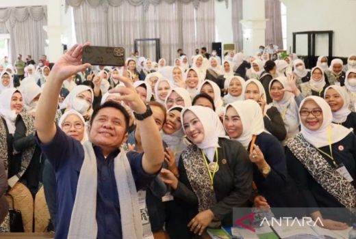 Gubernur HD Andalkan Peran Bidan Cegah Stunting Anak di Sumsel - GenPI.co SUMSEL