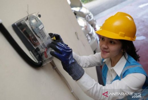 Hore! Tahun Ini Semua Desa di Sumsel Ditargetkan Teraliri Listrik - GenPI.co SUMSEL