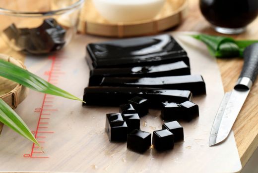 Cincau Obat Alami Panas Dalam? Jangan Kaget Lihat Faktanya - GenPI.co SUMSEL