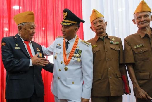 Peringati HUT Ke-77 RI, Muba Beri Uang Tali Asih ke Veteran - GenPI.co SUMSEL