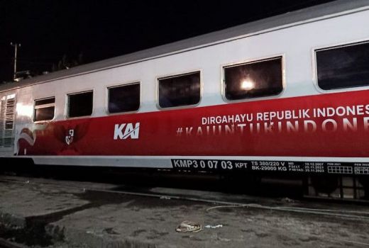KAI Palembang Rayakan HUT ke-77 RI di Stasiun Hingga Kereta - GenPI.co SUMSEL