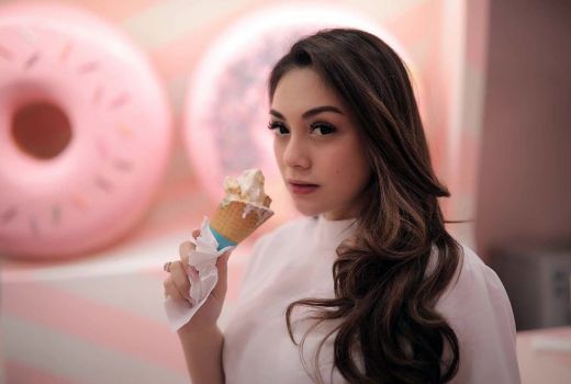 Bongkar Kelakuan Stefan William, Celine Evangelista Sebut Soal Nafkah - GenPI.co SUMSEL