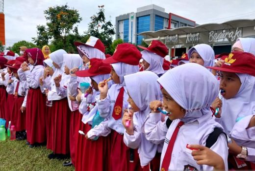 Gelar Sikat Gigi Massal di OKU Sumsel, PDGI Cetak Rekor MURI - GenPI.co SUMSEL