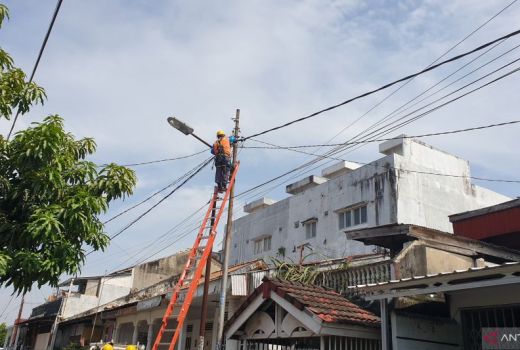 Cegah Kejahatan di Malam Hari, Pemda Terangkan Kota Palembang - GenPI.co SUMSEL