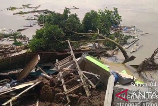 3 Rumah di Muba Alami Bencana Longsor, Kondisinya Astaga! - GenPI.co SUMSEL