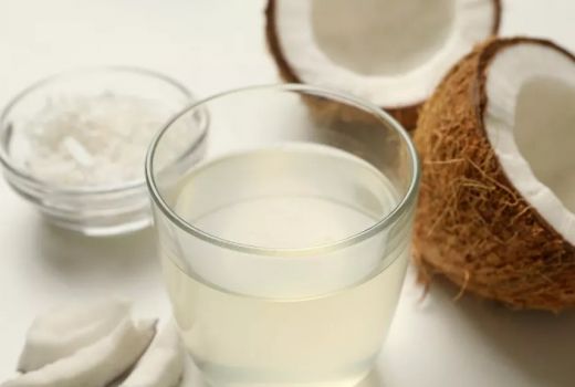 3 Efek Samping Konsumsi Obat Setelah Minum Air Kelapa - GenPI.co SUMSEL
