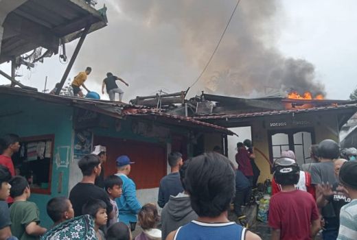 Seorang Warga Meninggal Dunia dalam Kebakaran di Palembang - GenPI.co SUMSEL