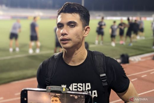 Naik Pesawat Carter, Kiper Timnas Indonesia Apresiasi Perhatian PSSI - GenPI.co SUMSEL