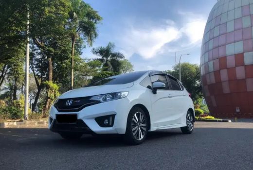 Mobil Bekas Murah di Ilir Timur I: Honda Jazz 2014 Rp 180 Juta - GenPI.co SUMSEL