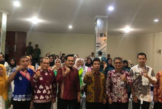 Pemkab Muara Enim Beri Pelatihan ke Puluhan Pelaku Usaha Anyaman - GenPI.co SUMSEL