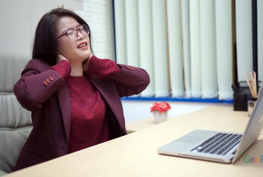 Pernah Alami Leher Pundak Kaku Kepala Pusing? Ternyata Ini Penyebabnya - GenPI.co SUMSEL