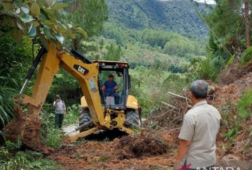 Material Longsor di Tapanuli Selatan Dibersihkan, Syukurlah! - GenPI.co SUMUT