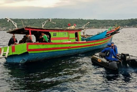 Polairud Polres Nias Rutin Patroli Laut, Tujuannya? - GenPI.co SUMUT