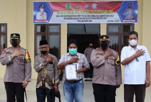 Gegara Ini, Sopir Bus di Palas Terima Penghargaan - GenPI.co SUMUT