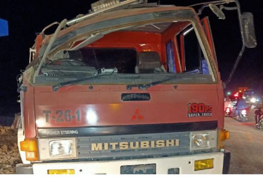 Mobil Damkar Terbalik, 1 Meninggal Kata Polres Batu Bara - GenPI.co SUMUT