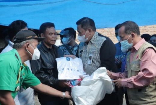 Kunjungi Korban Kebakaran, Ini Pesan Bupati Dairi - GenPI.co SUMUT