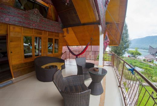 Hotel di Samosir dengan Pemandangan Danau Toba - GenPI.co SUMUT