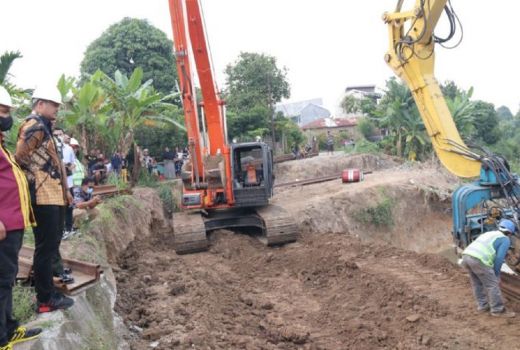 Bobby Nasution Cek Perbaikan Jalan Raja Aceh - GenPI.co SUMUT