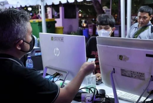 Buat Warga Medan, Ganti KTP Bisa Malam Minggu - GenPI.co SUMUT