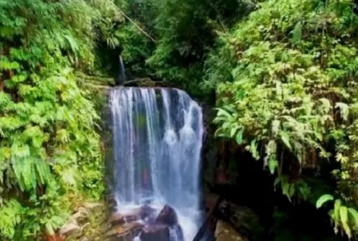 Sejuk dan Indahnya Air Terjun Aek Nabobar Tapteng - GenPI.co SUMUT